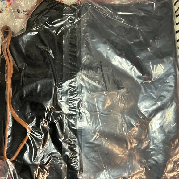 Tuckernuck Black Leather Trim Funnel Neck Piper Poncho NWT One Size - Picture 8 of 9